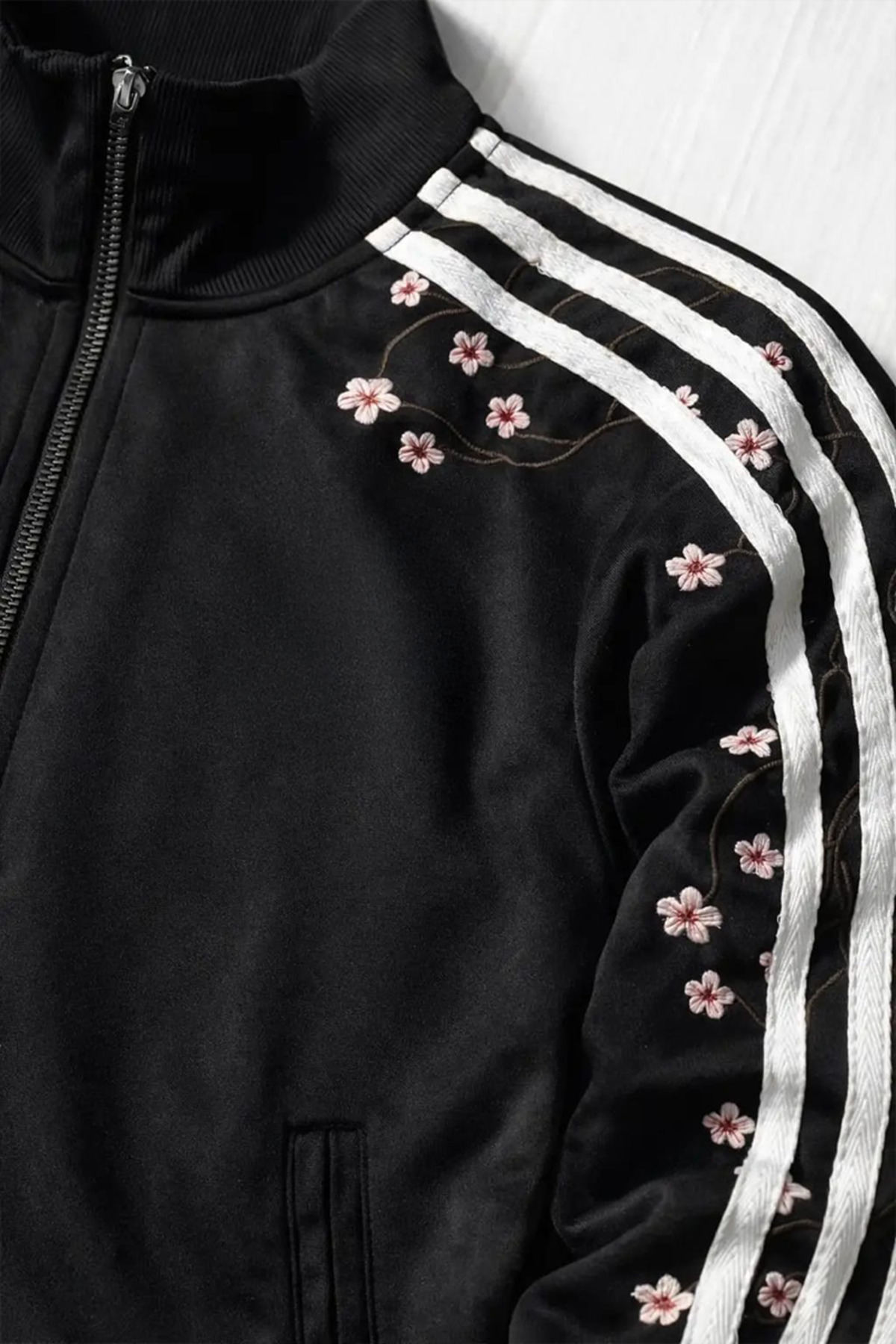 Köstebek  Üç Şeritli Sakura Ağacı Unisex Spor Hırka - Görsel 2