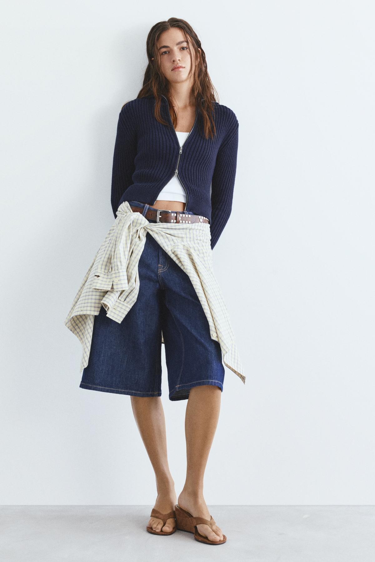 Pull & Bear  Fermuarlı hırka - Görsel 2