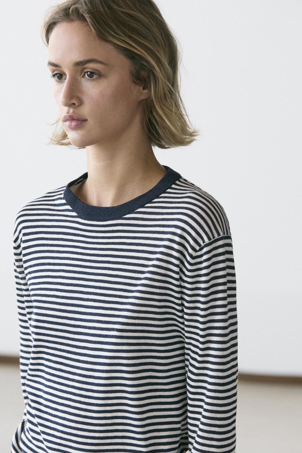 Massimo Dutti  Pamuk ipek karışımlı çizgili triko kazak - Görsel 3