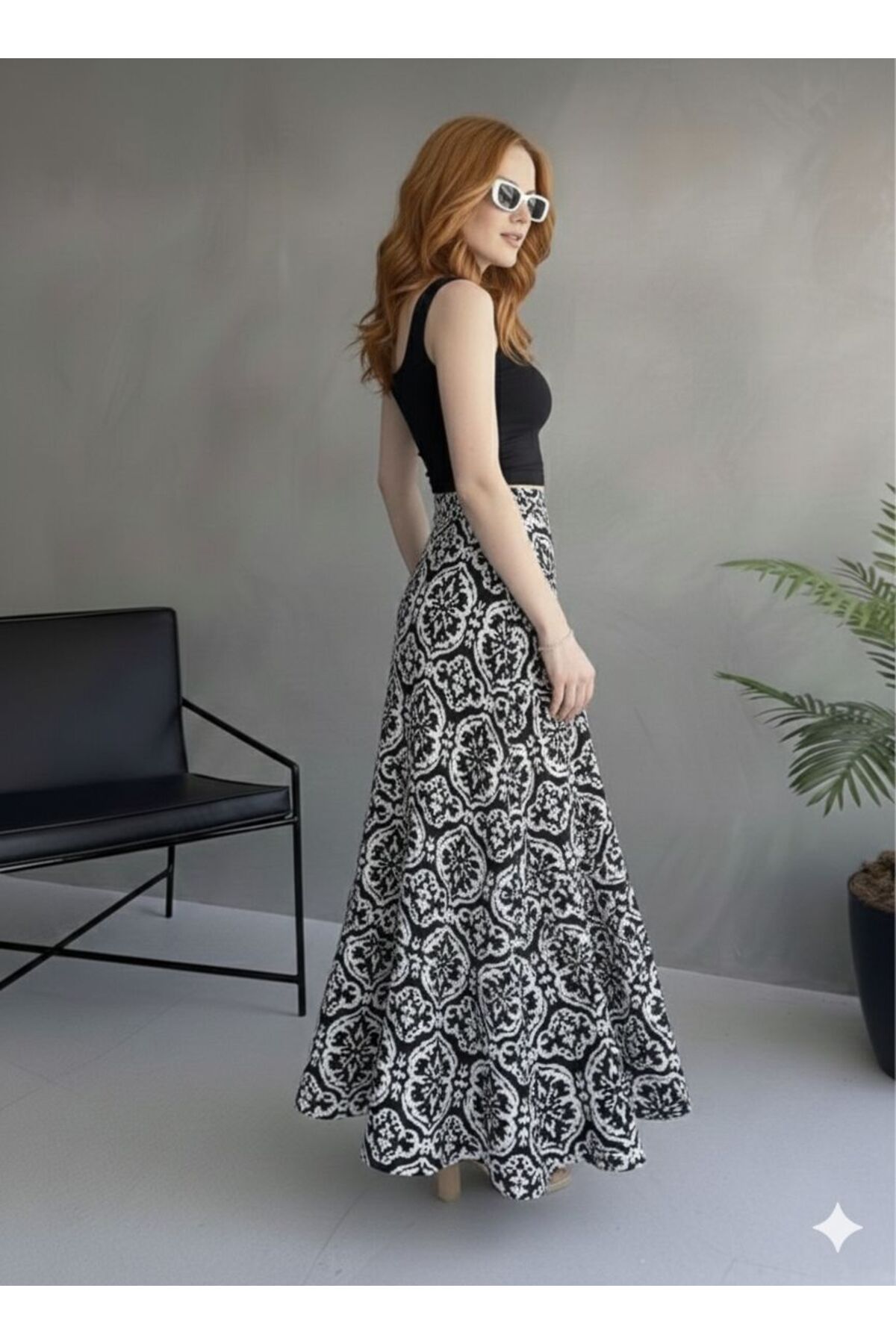 fayora  Siyah Beyaz Desenli Uzun Bürümcük Kloş Etek - Görsel 2