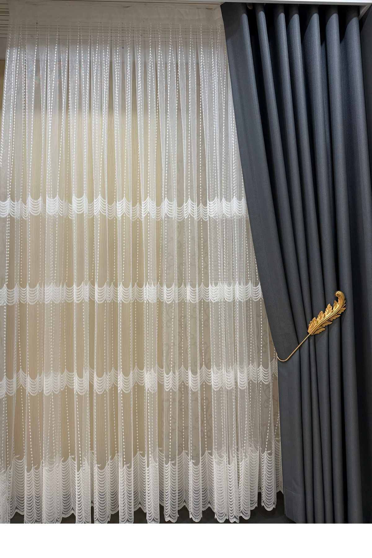 PLEATLESS LISBON PATTERN BRODE TULLE CURTAIN, WHITE BRODE IRON-FREE TULLE CURTAIN
