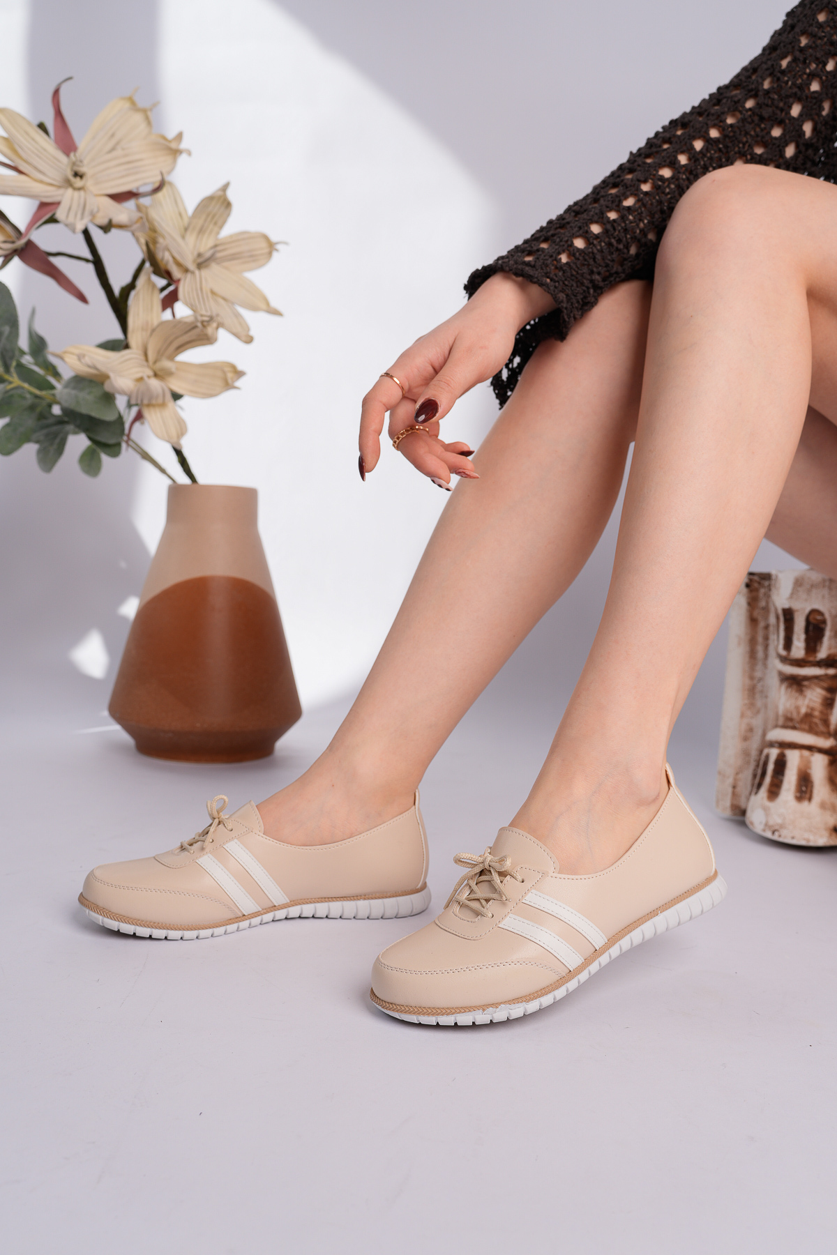 Ewen Tomm  Kadın Günlük Bağcıklı Sneaker Spor Ayakkabı – Rahat Taban Şerit Detaylı Casual Ayakkabı - Görsel 3