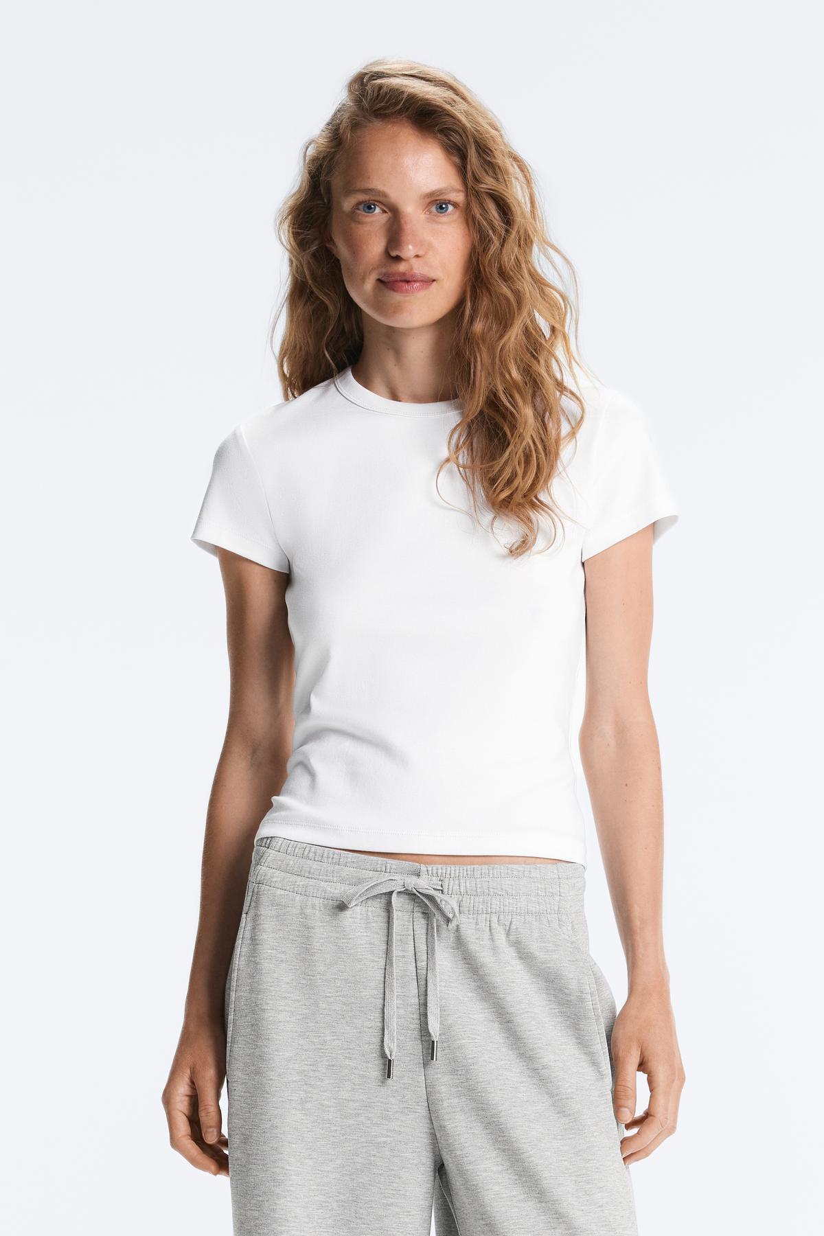 Oysho  Fitted rib pamuk karışımı T-shirt