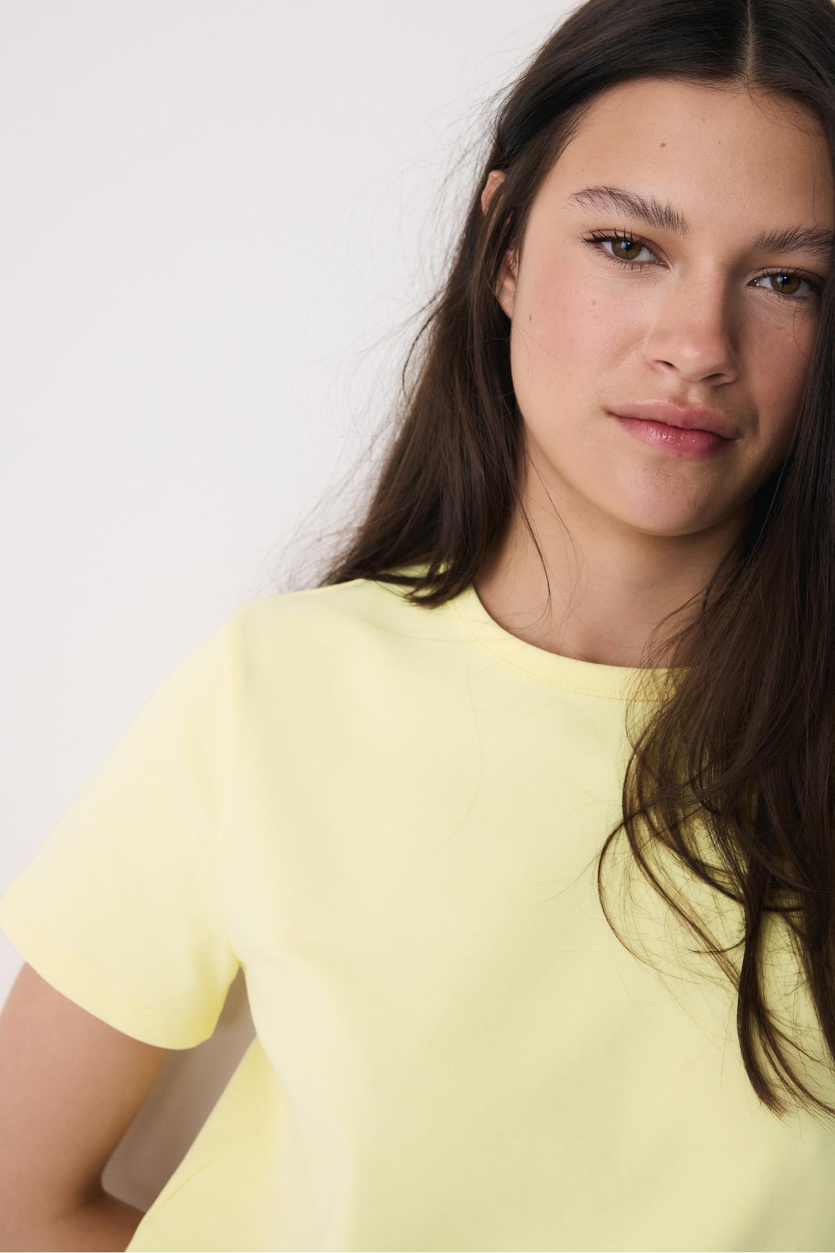 Stradivarius  Yumuşak dokunuşlu regular basic tişört - Görsel 4