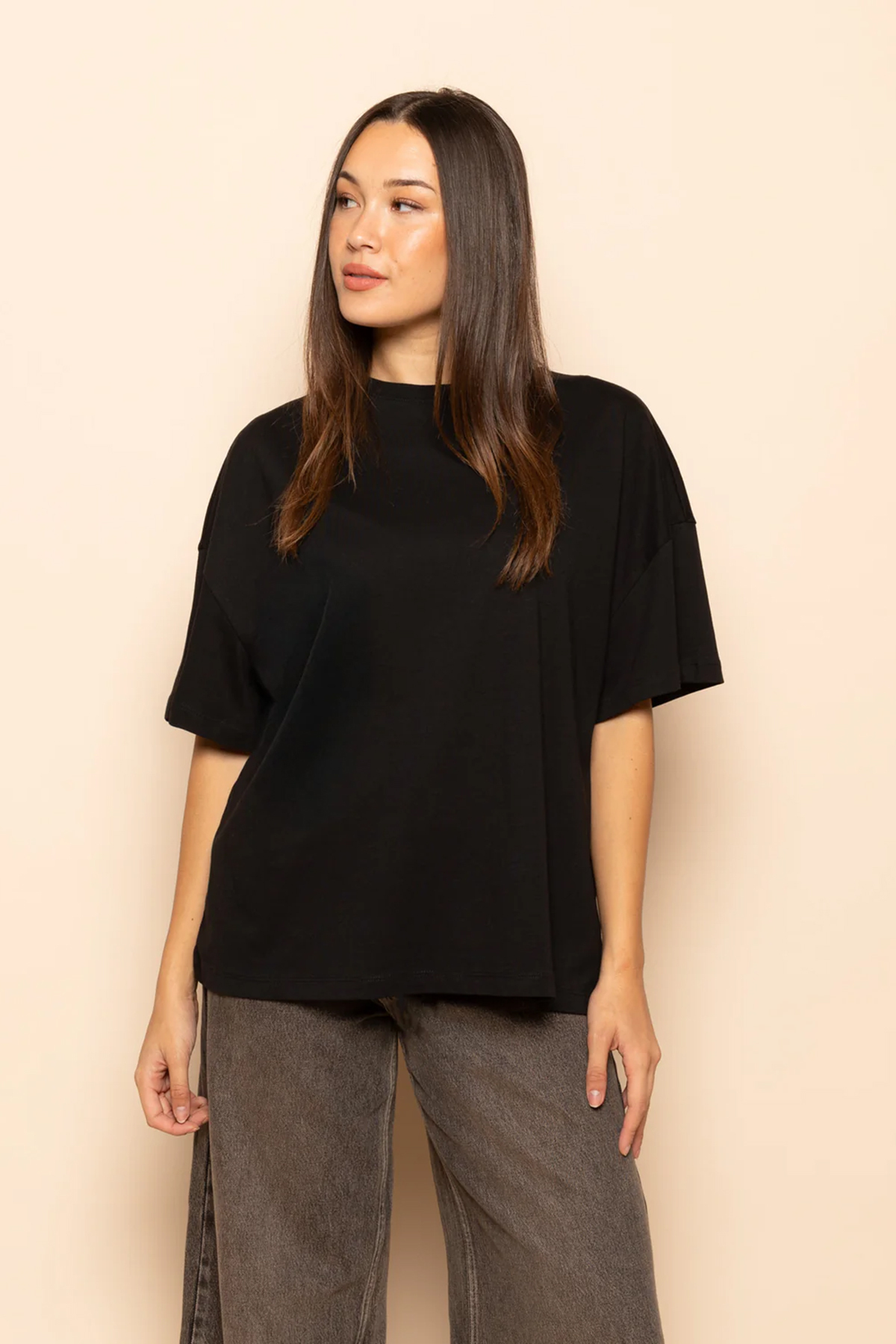 Kadın Oversize %100 Pamuk Baskısız Yumuşak Dokulu Basic Bisiklet Yaka Siyah Tişört RF0006