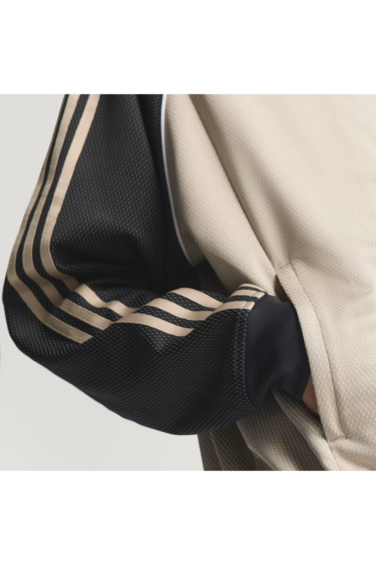 adidas Loose Mesh Erkek Sweatshirt görsel 4
