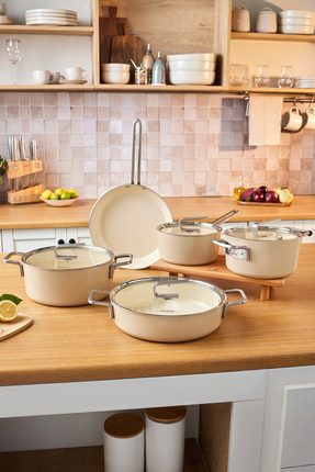 Karaca x Refika Swiss Crystal 9 Parça Tencere Ve Tava Seti Beige