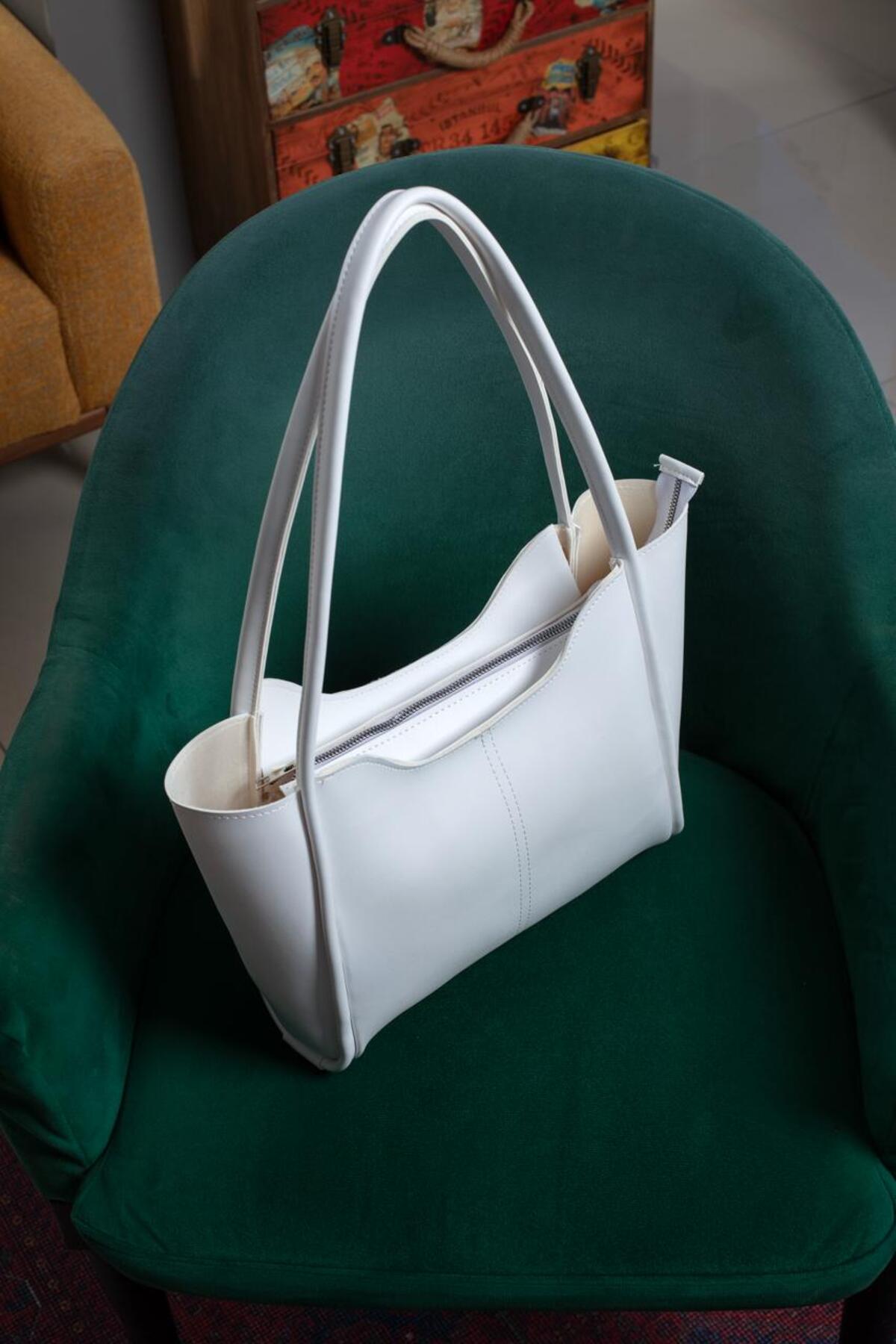 White Shoulder Bags Models & Prices - 2026