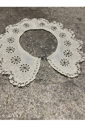 Red Sonja Çiçekli halka aksesuarlı yakalık