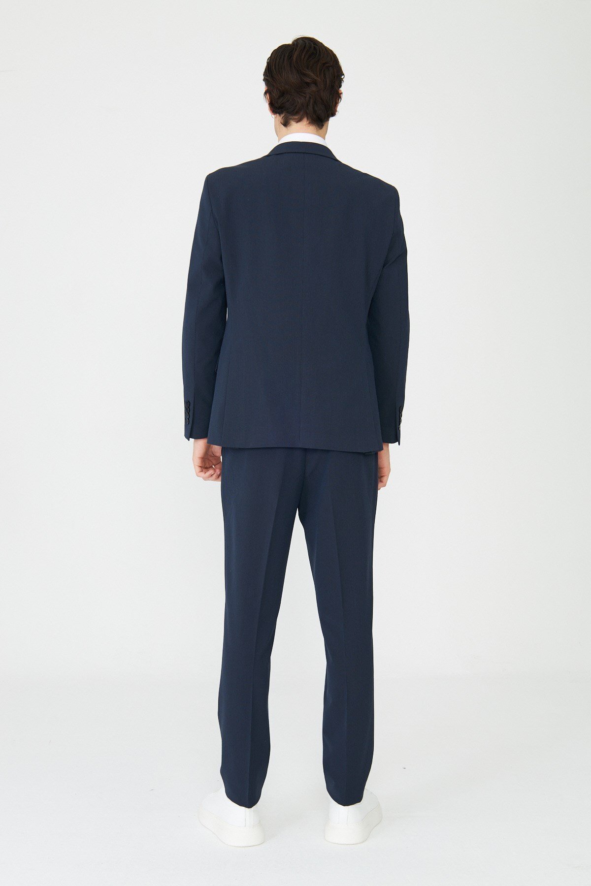 Lacivert Modern Slim Fit İnce Dokulu Kumaş Klasik Kesim Takım Elbise — سرمه‌ای WTK26K2612 — تصویر 4 از 7