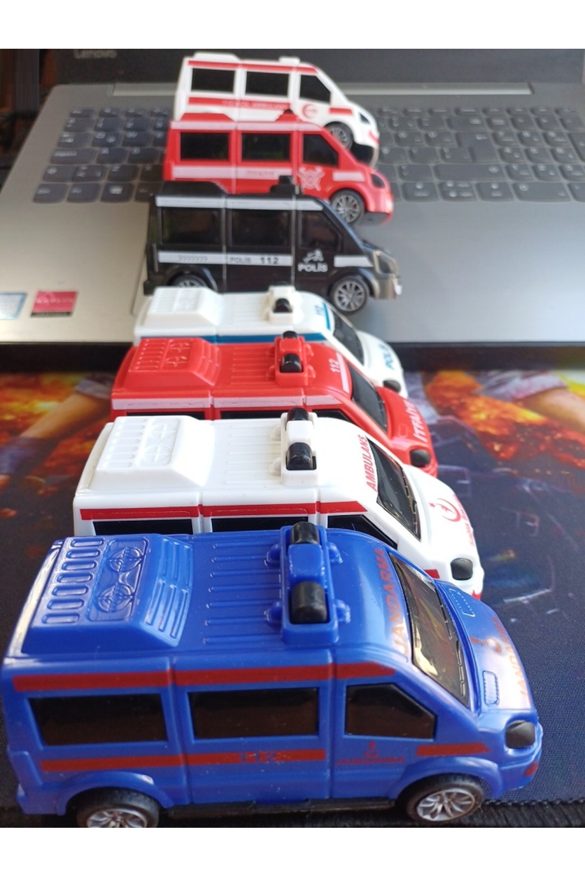 OYUNCAKSAHİLİ Araç Set 7 Adet Geri Çekbırak 112 Acil Minibüs Seti Ambulans itfaiye Polis Jandarma Emniyet 11CM fotoğrafı 7 (önizleme)