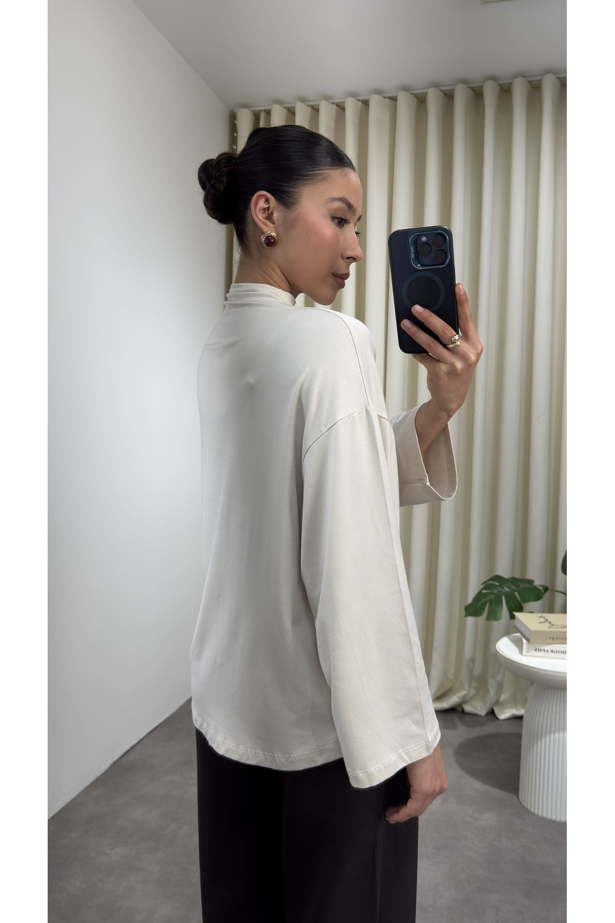 YOUR NAME Dik Yaka Oversize Dökümlü Bluz görsel 6