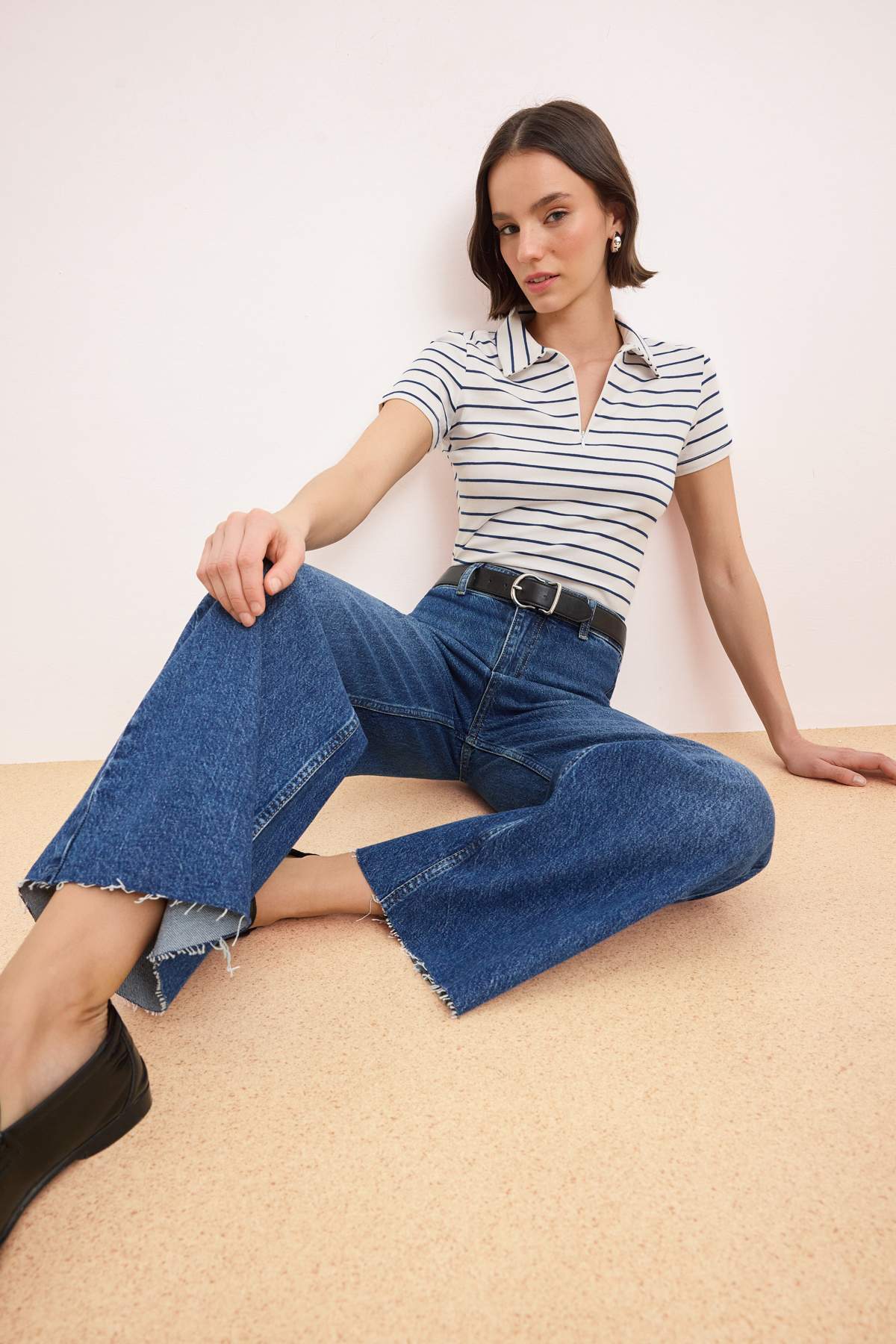 Trendyolmilla  Koyu Mavi Yüksek Bel Az Esnek Culotte Bilek Boy Jeans TWOSS26JE00203 - Görsel 2