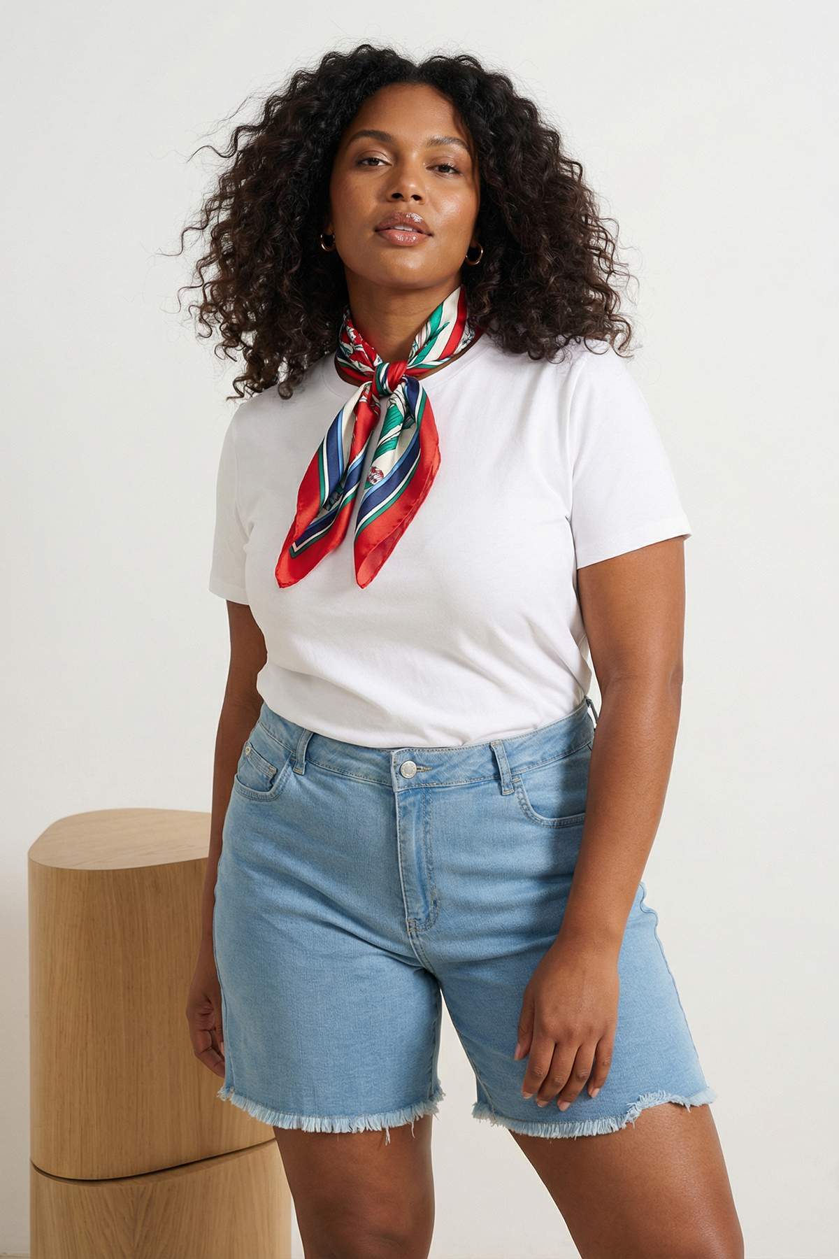 Trendyolmilla  Açık Mavi Yüksek Bel Esnek Skinny Denim Şort & Bermuda TBBSS22AP0008