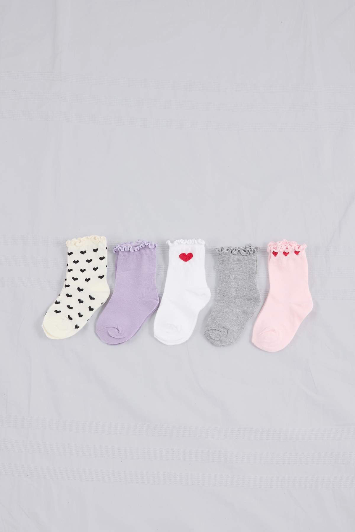 trendyolkids-girls-embroidered-socks