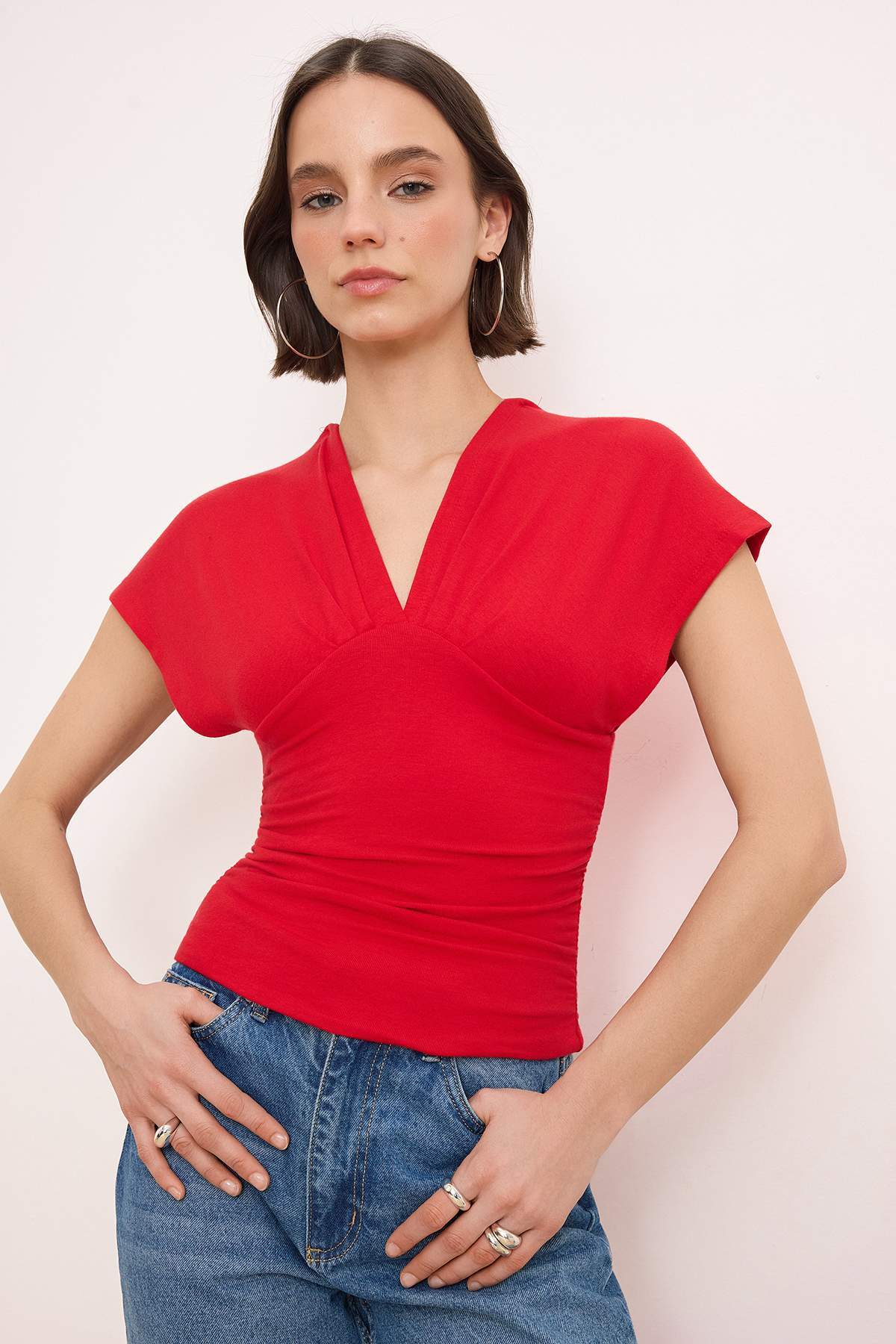 Trendyolmilla Kırmızı Fitted/Vücuda Oturan Büzgü/Drape Detaylı Örme Bluz TWOSS25BZ00605