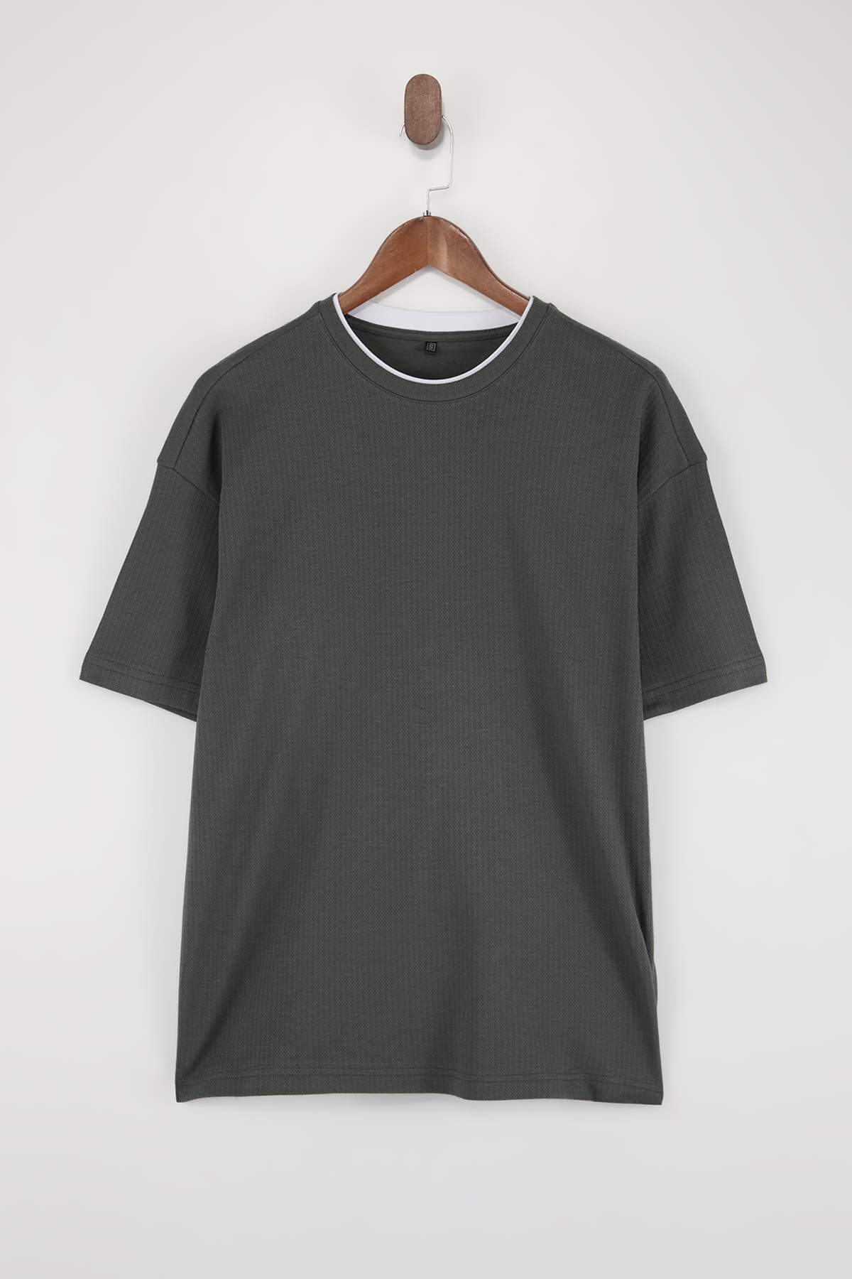 Trendyolmilla  Antrasit Oversize/Geniş Kesim Dokulu T-Shirt TMNSS26TS00017 - Görsel 4