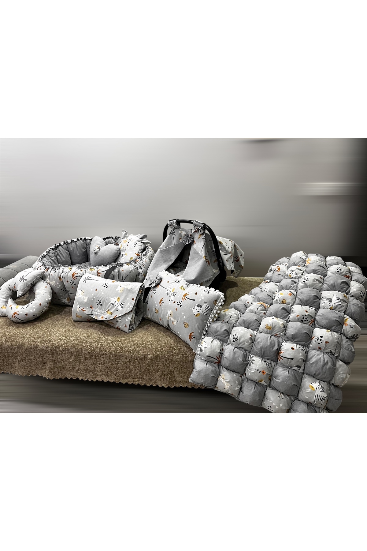 GÖKDAĞ BEDDING 9 Parça Lüx Bebek Seti – Bebek Yuvası, Puset Minderi, Emzirme Yastığı, Alt Açma Minderi, Yorganı fotoğrafı 5 (önizleme)