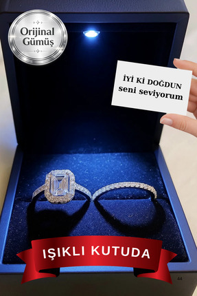 CARAT STONE Işıklı Kutusunda Pırlanta Işıltılı Gümüş Baget Yüzük Ve Tamtur Yü...