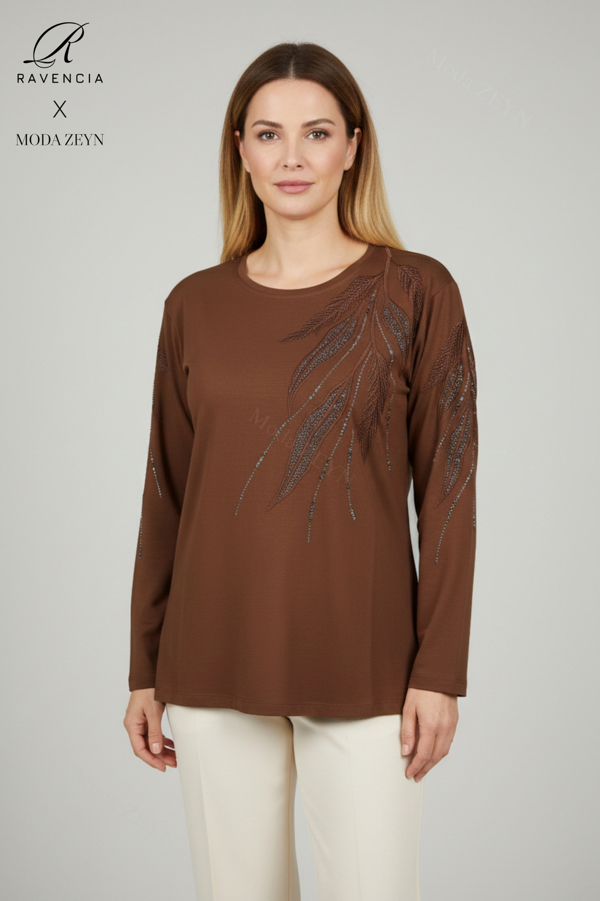 Women's Middle Age and Above Leaf Patterned Gemstone Slit Embroidered Lycra Cinnamon Mother Combed Cotton Blouse