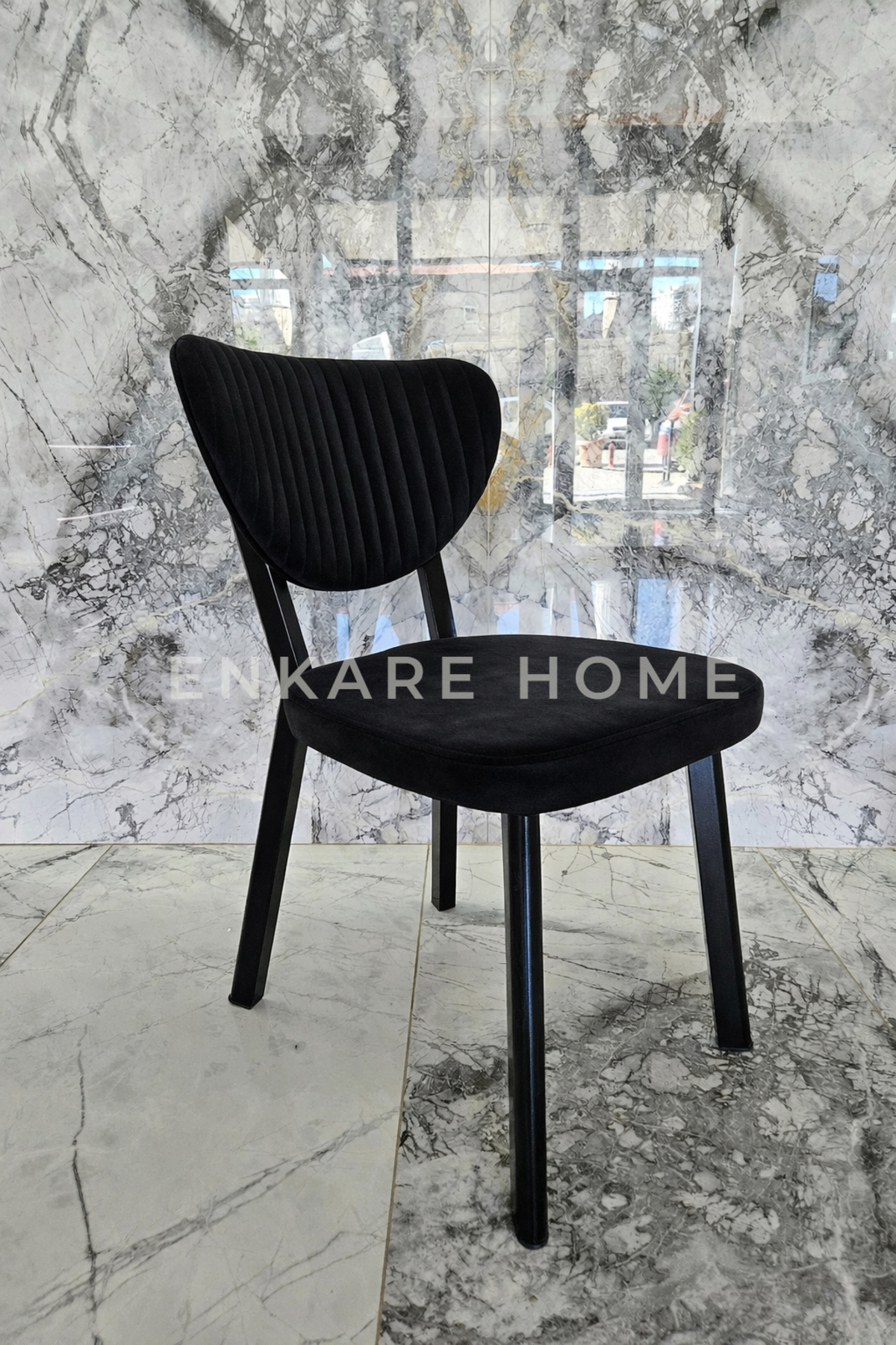 Daisy Chair, 4 Kitchen Chairs, Spacious and Comfortable Sitting, Metal Skeleton