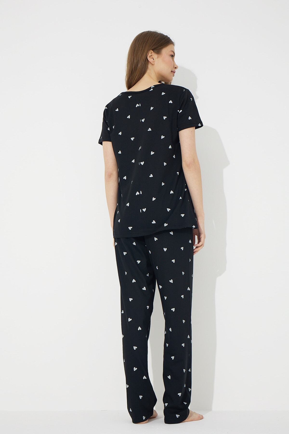 Siyah İnci  Siyah Beyaz Kalp Desenli Kısa Kollu Pamuklu Pijama Takımı - Görsel 3
