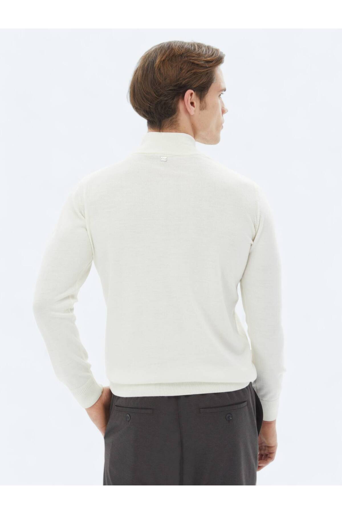 Kip  Ekru Yarım Balıkçı Yaka Düz Örgü Yün Karışımlı Triko Kazak - Görsel 7