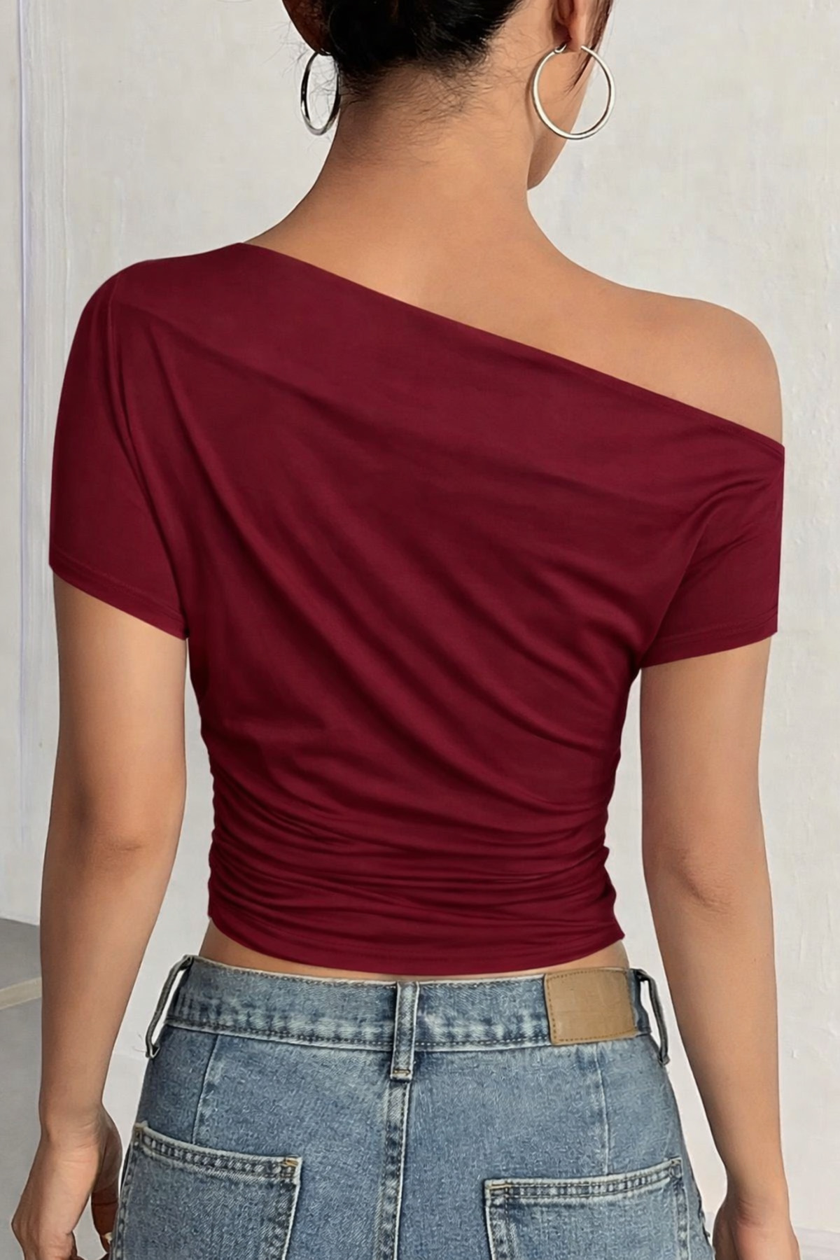 peri tower  Yeni Ürün Kadın Omzu Düşük Pile Detaylı Viskon Bluz (crop değildir) 0029 - Görsel 5