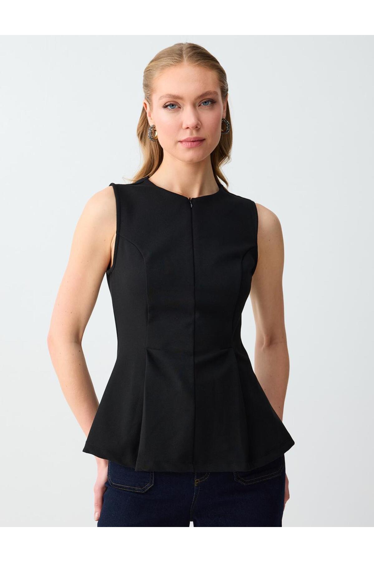 Jimmy Key  Siyah Dar Kesim Bisiklet Yaka Örme Kolsuz Bluz