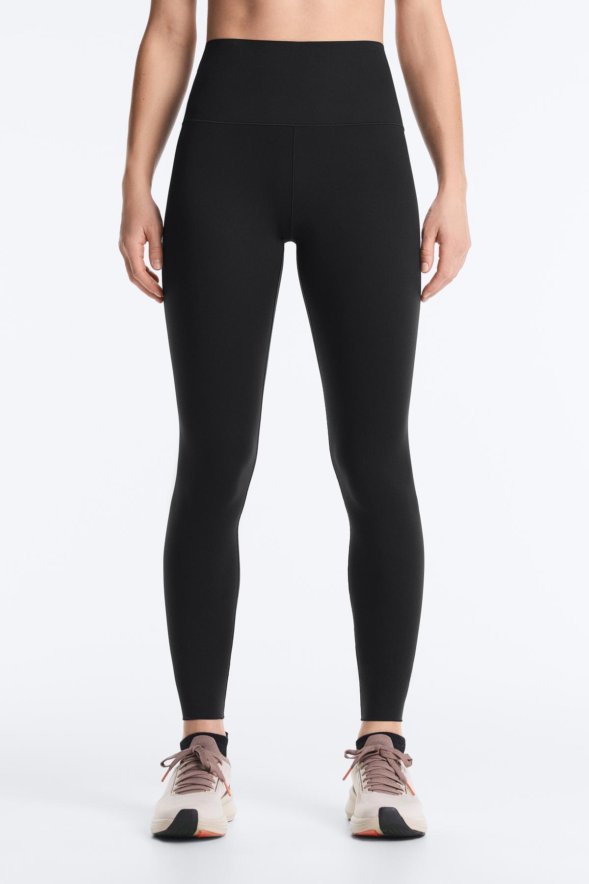 Oysho  Perfect-adapt high rise 65 cm bilek hizasında tayt