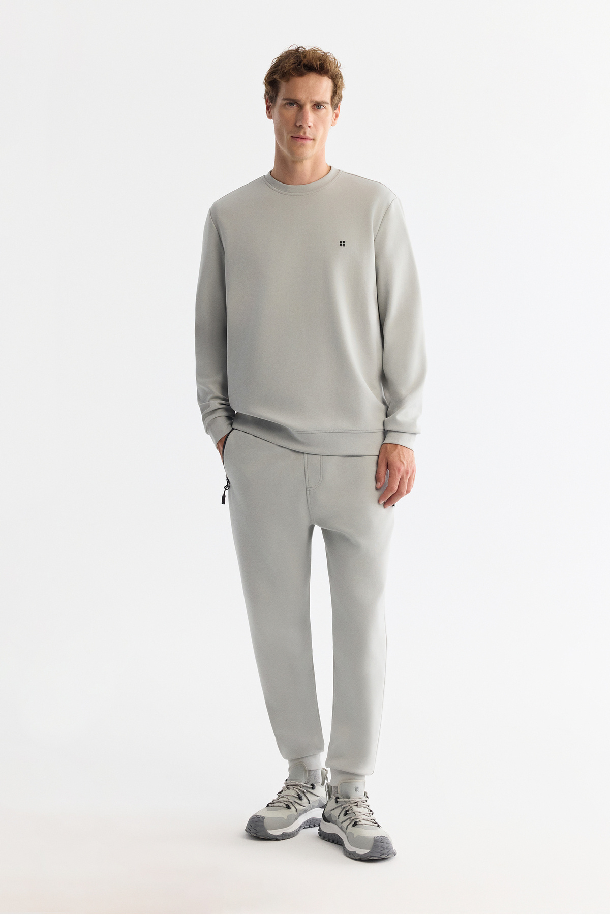 Avva  Erkek Gri Bisiklet Yaka Esnek Yumuşak Doku İnterlok Kumaş Basic Regular Fit Sweatshirt B001100 - Görsel 4