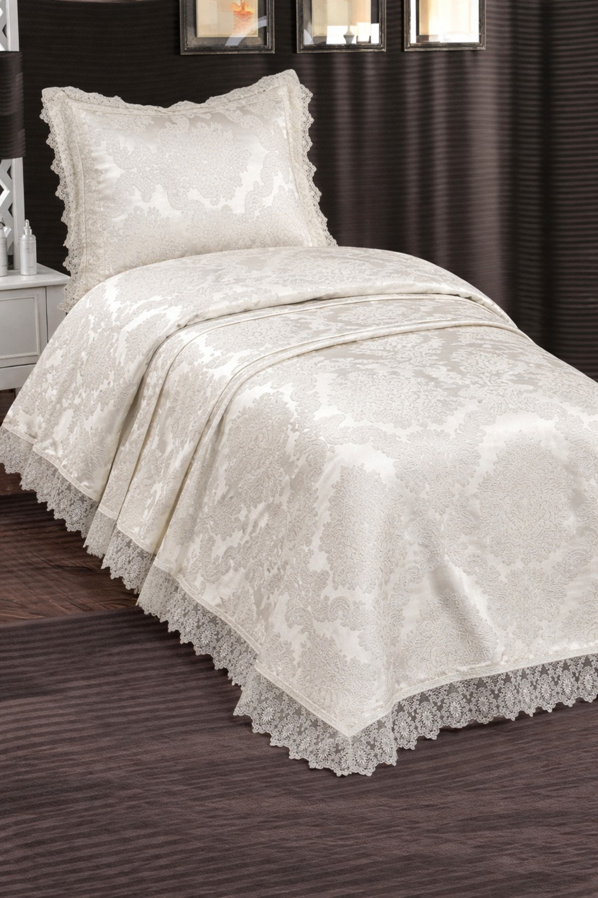 French Guipure Lunox Bedspread Cream