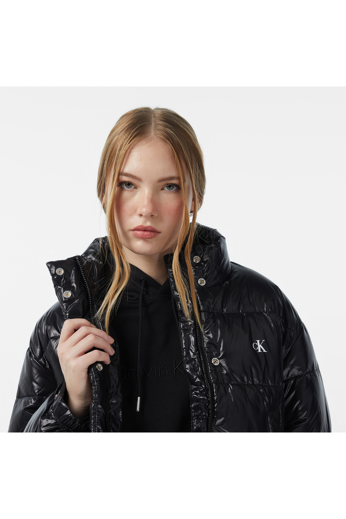 Calvin Klein Shine Crop Puffer Kadın Siyah Mont görsel 4