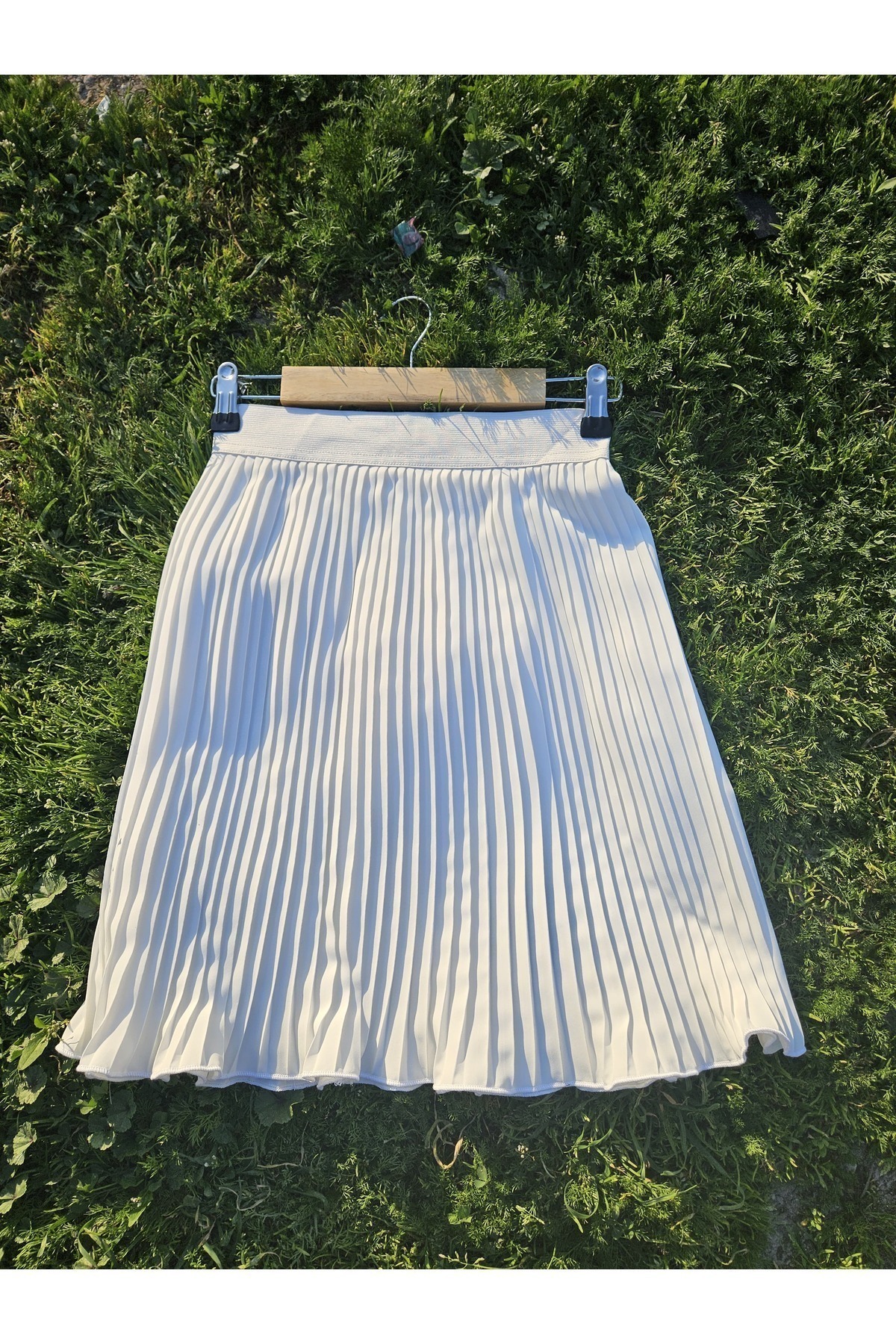 White Women's Pleated Skirt Waist Elastic Pleated Pleated Mini Complement