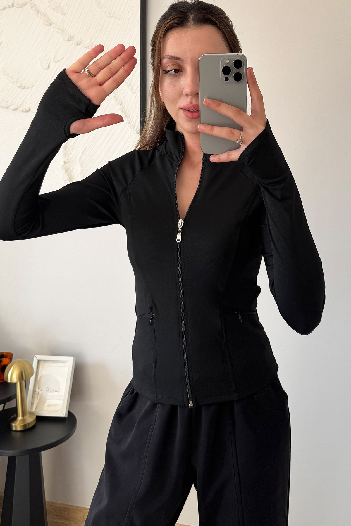 İlayda Toprak Rover Kadın Uzun Kollu Fermuarlı Cepli Siyah Fit Spor Bluz görsel 3