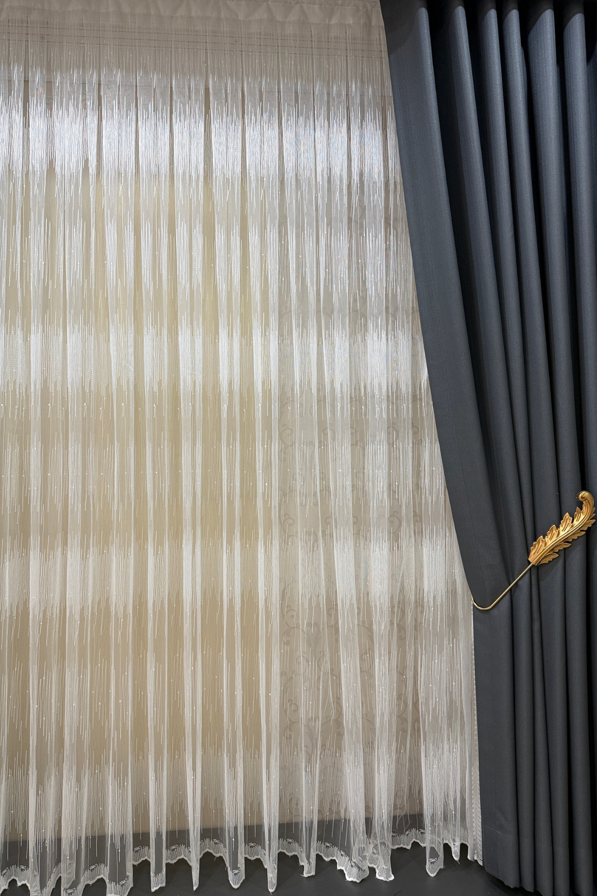 1-3 FREQUENT PLEAT VIENNA PATTERN BRODE TULLE CURTAIN, FULL WHITE IRON-ON SKIRTS LEADED TULLE CURTAIN