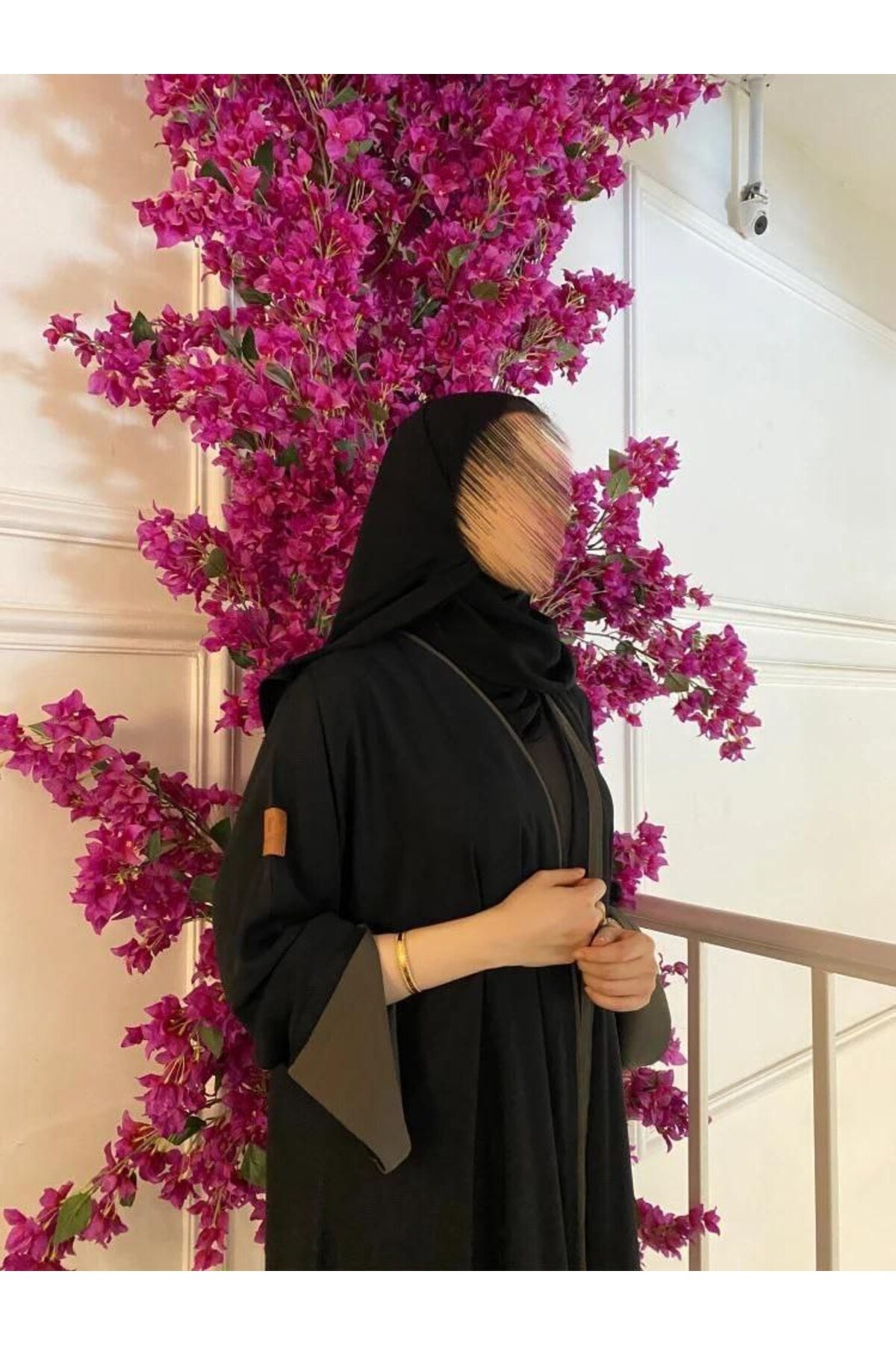 عباية شقف – عباية كريب أسود ربع كلوش بتدخي́لة أنيق...