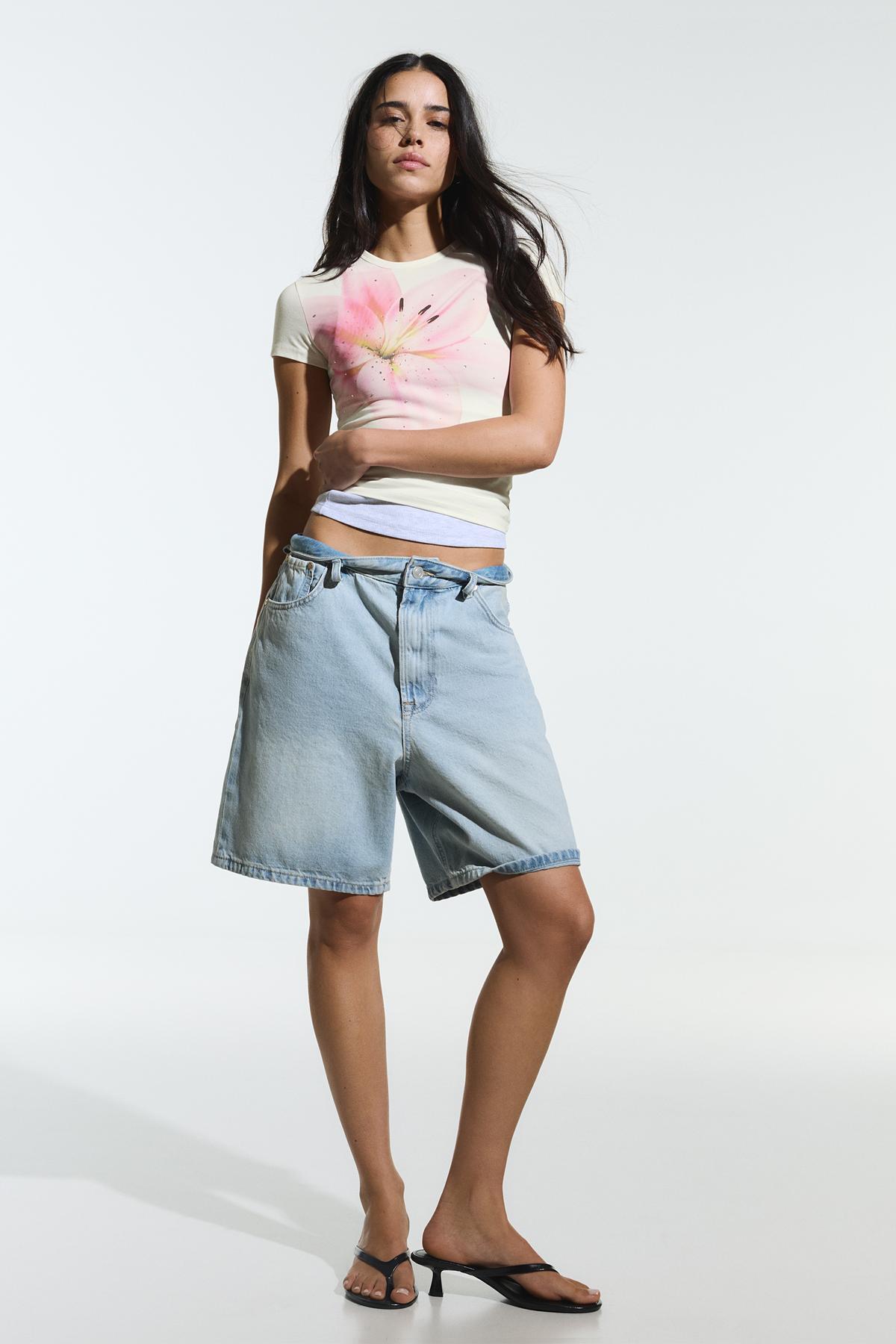 Bershka  Kısa kollu baskılı tişört - Görsel 4