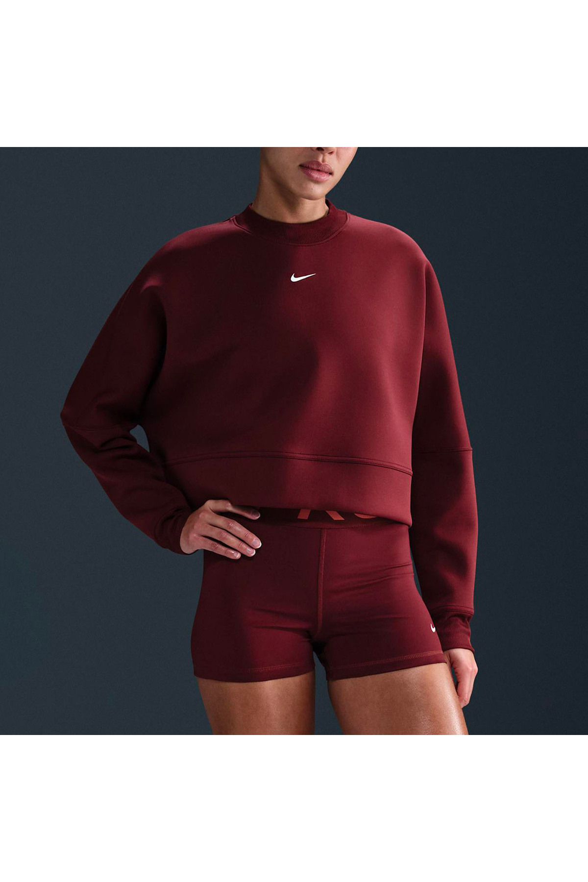 trendy nike sweatshirt
