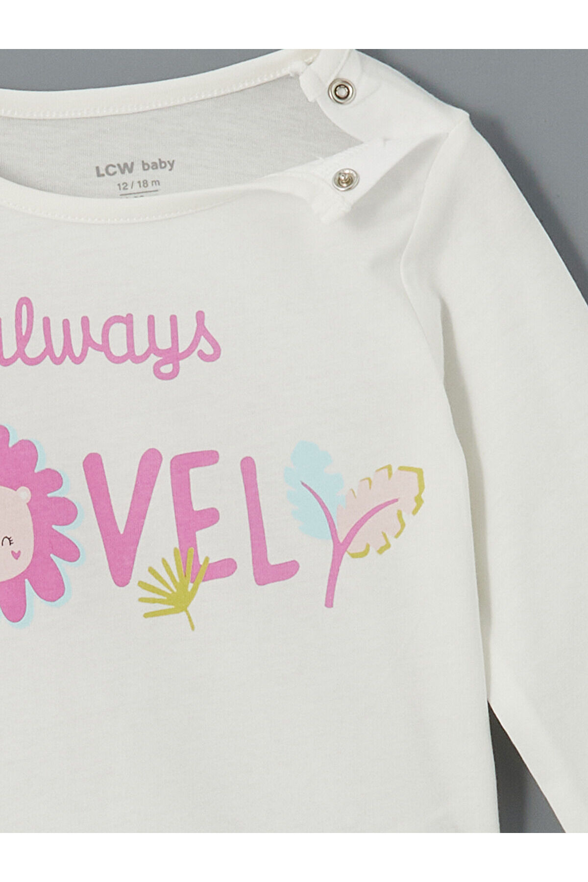 LC Waikiki Ekru Bisiklet Yaka Baskılı Kız Bebek Pijama Takımı fotoğrafı 2 (önizleme)