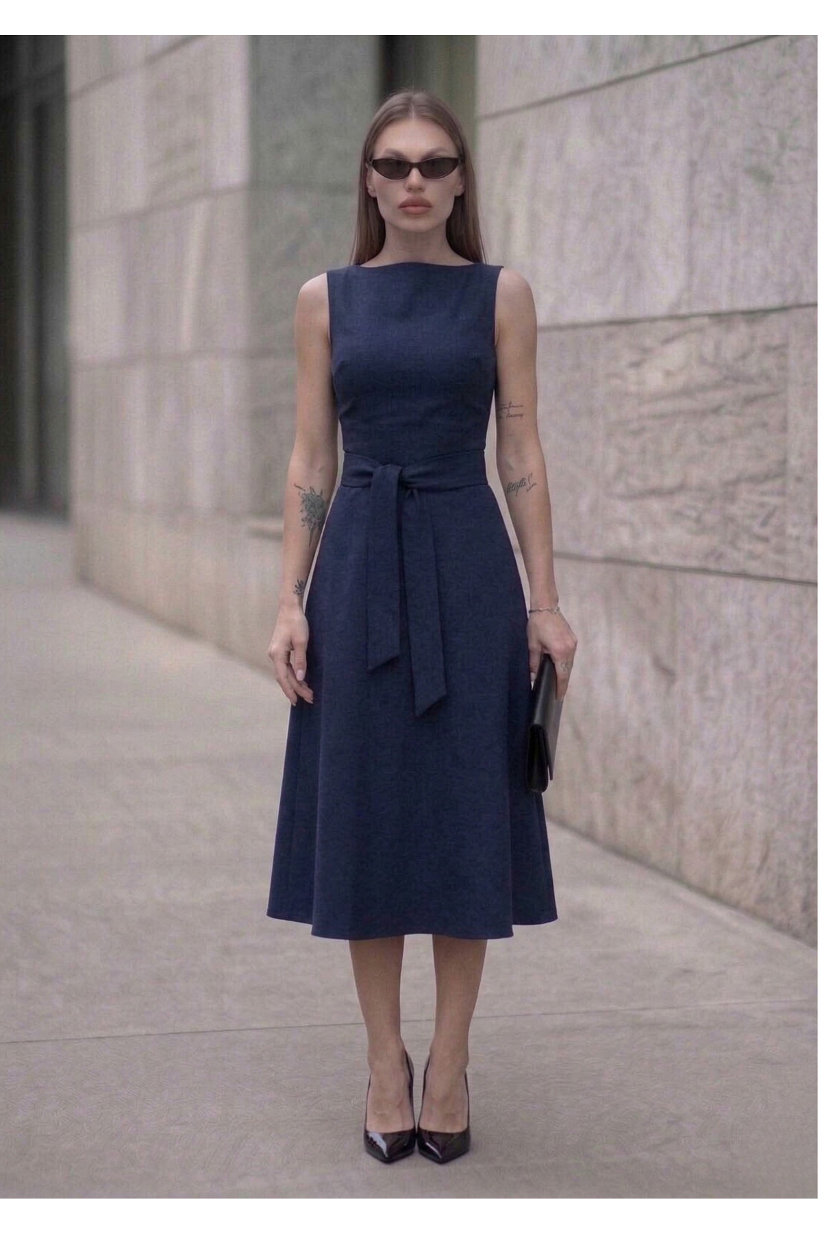 Moda Hour  Kadın Sıfır Kol Kloş Kesim Midi Boy Elbise