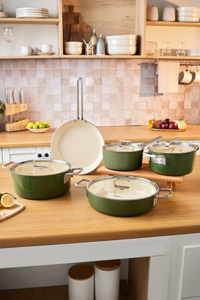 Karaca x Refika Swiss Crystal 9 Parça Tencere Ve Tava Seti Emerald Green