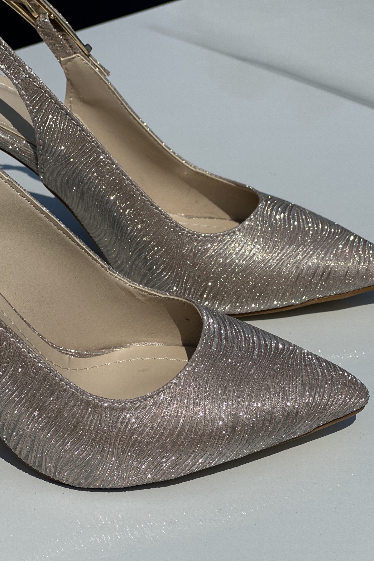 topuksarayı  Tao şampanya simli sivri burun slingback ince topuk kadın abiye ayakkabı - Görsel 3