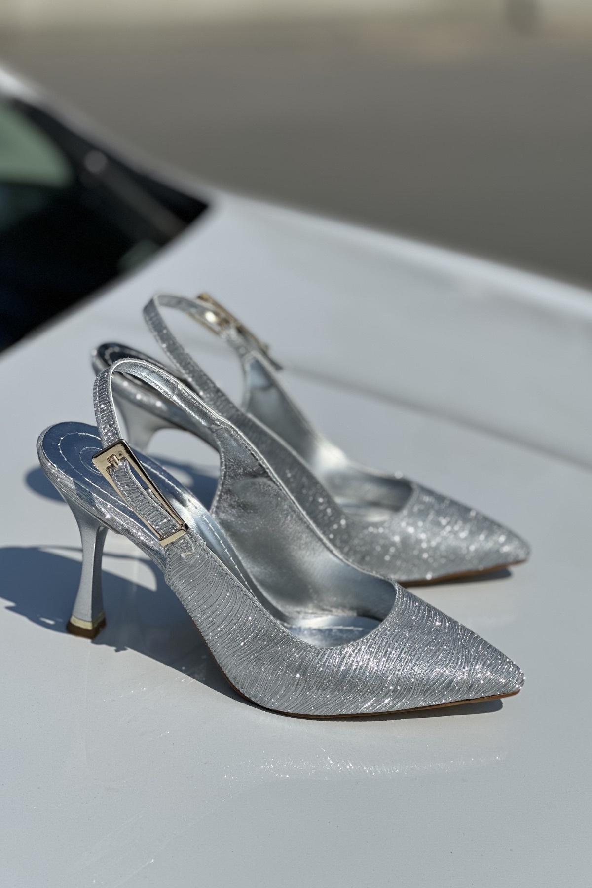 topuksarayı  Tao gümüş simli sivri burun slingback ince topuk kadın abiye ayakkabı - Görsel 2