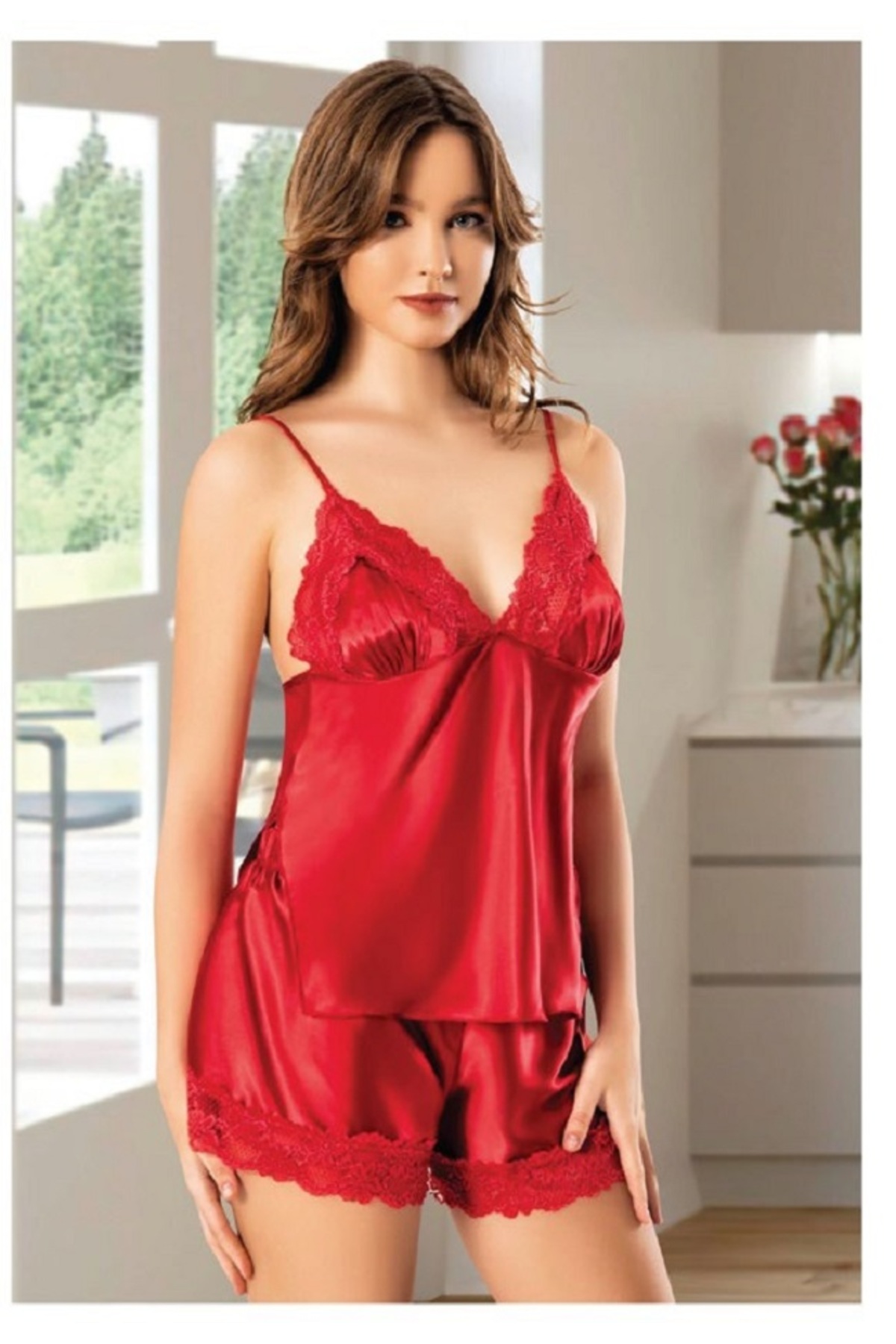 Viselya Dantel Detaylı Kırmızı Şort Saten Pijama Takımı