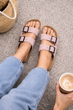 Agila Blush Pink Çift Tokalı Kadın Terlik – Komple Dikişli Ortopedik Günlük T...