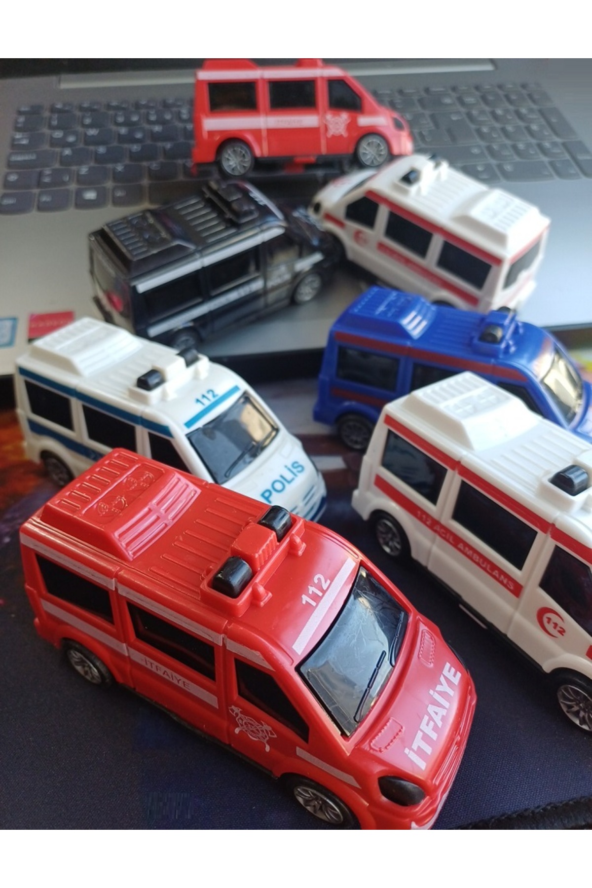 OYUNCAKSAHİLİ Araç Set 7 Adet Geri Çekbırak 112 Acil Minibüs Seti Ambulans itfaiye Polis Jandarma Emniyet 11CM fotoğrafı 4 (önizleme)