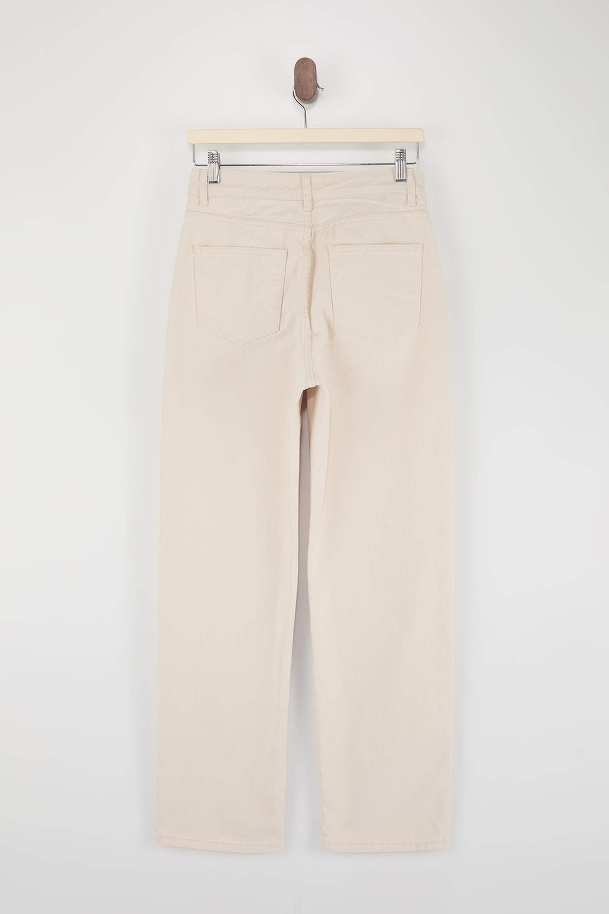 Trendyolmilla  Ekru Yüksek Bel YENİ MOM %100 Pamuk Non-Stretch Jeans TWOAW26JE00273 - Görsel 8