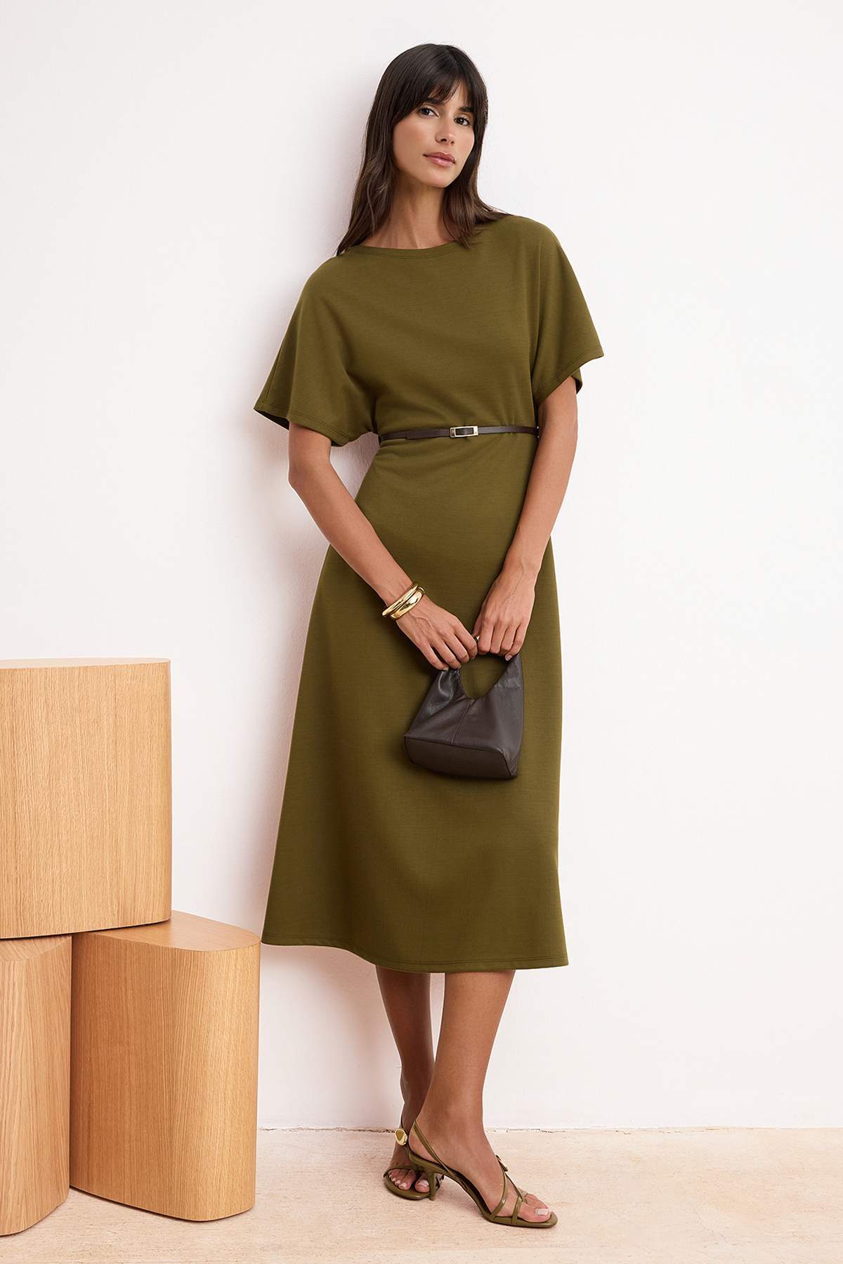 Trendyolmilla  Haki A-Kesim/Çan Form Kayık Yaka Kısa Kollu Kemerli Midi İnterlok Örme Elbise TWOSS26EL00107