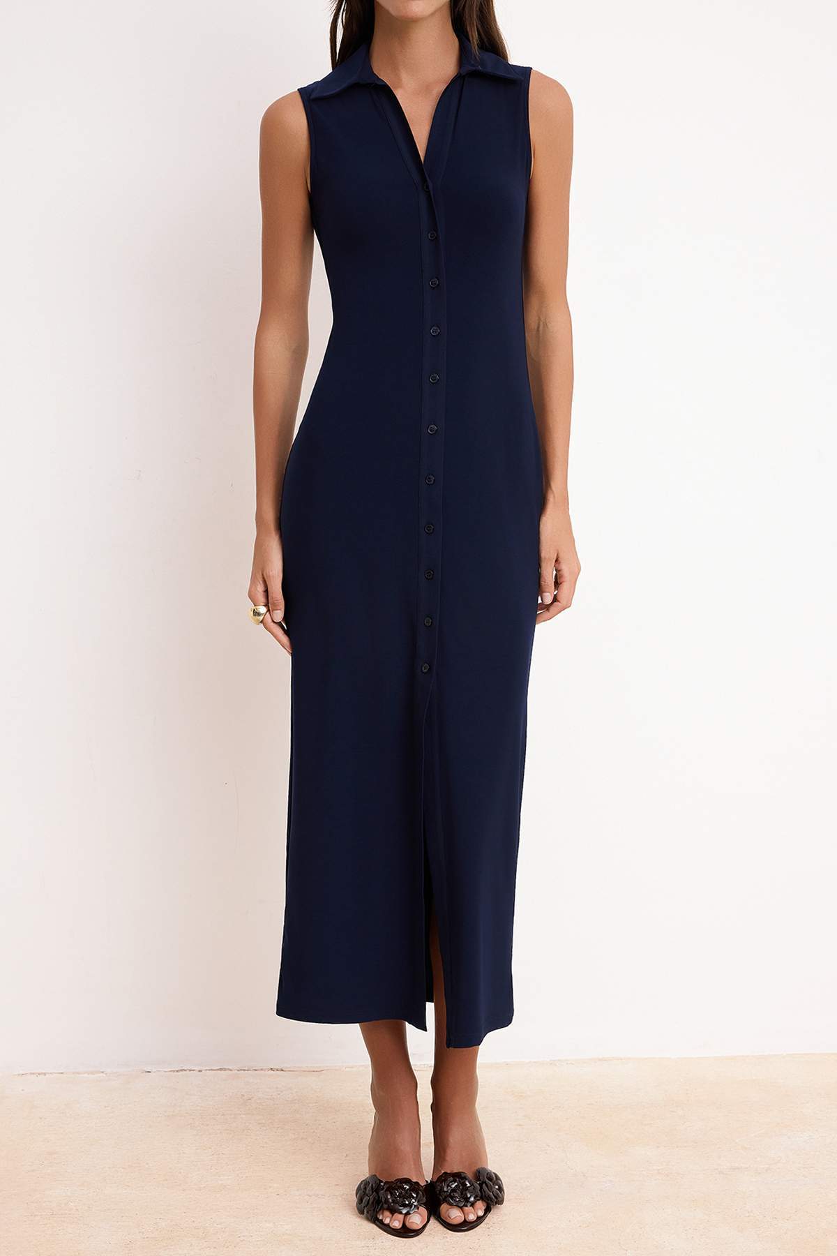 Trendyolmilla  Lacivert Bodycon Gömlek Yaka Düğmeli Kolsuz Maxi Esnek Örme Elbise TWOSS26EL00265 - Görsel 4